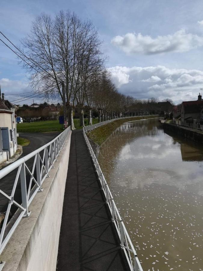 Le Loft Montargis Gien Maison De Ville Sainte-Geneviève-des-Bois Exteriör bild